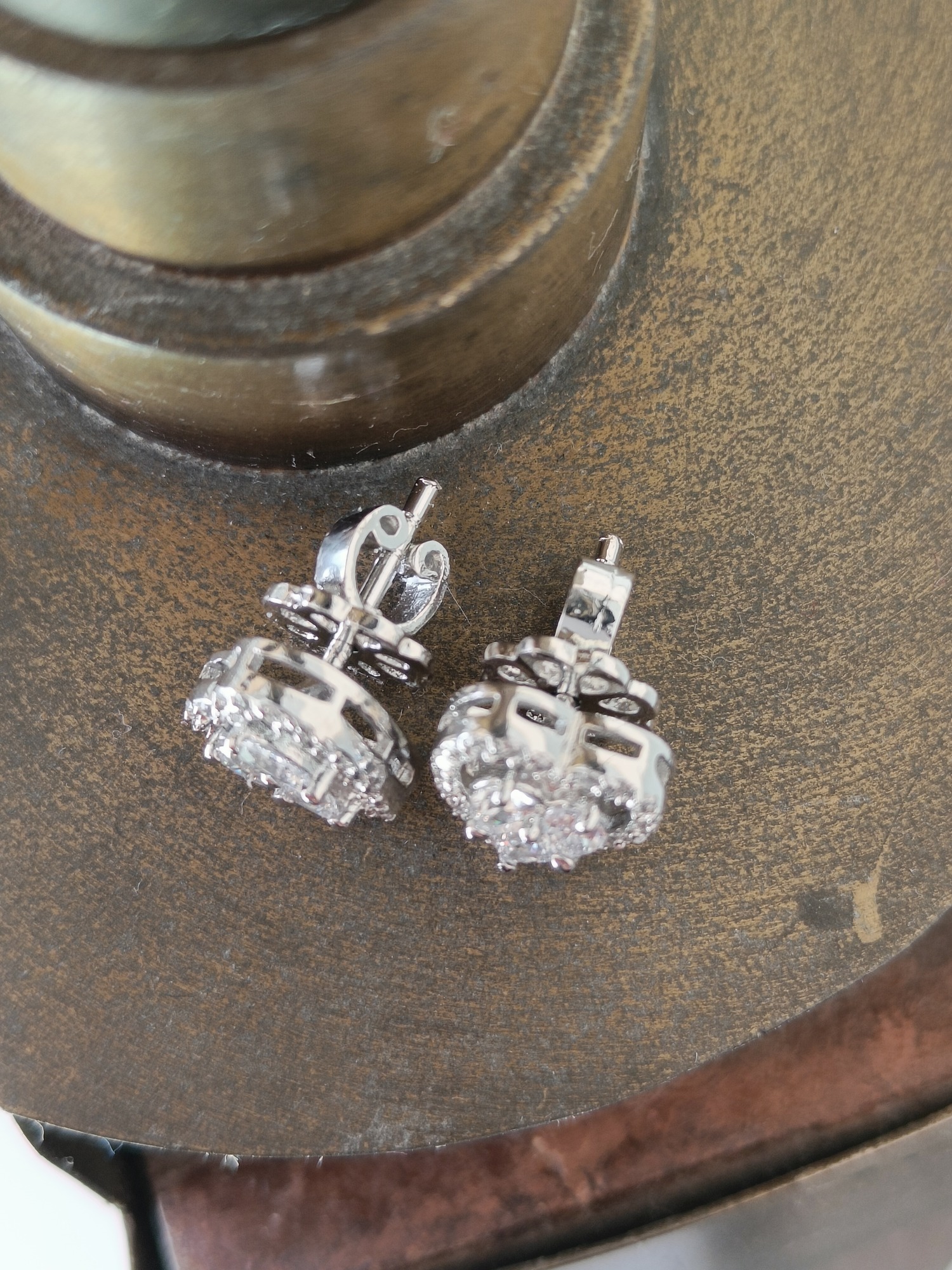 Heart Pressure Setting Stud - 3