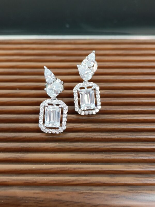 Pear & Emerald Semi Stud