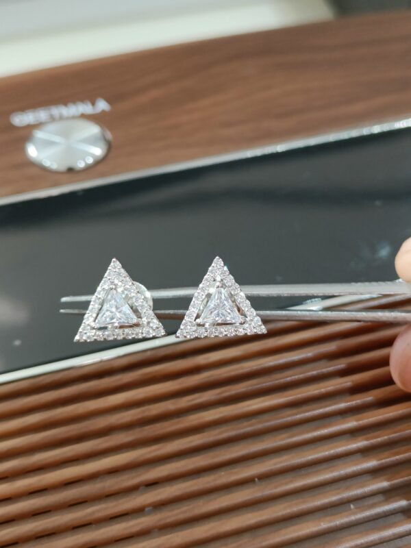 Triangle Halo Stud