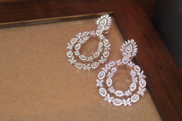 Marquis Rosegold Dangler
