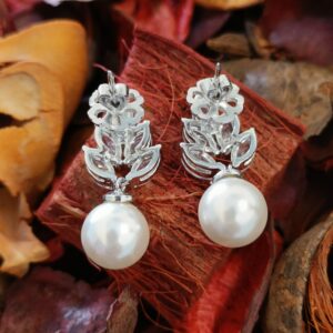 Pearl Marquis Earring