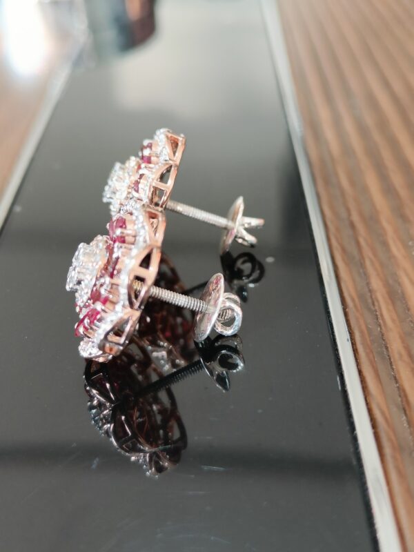 EAR-08C