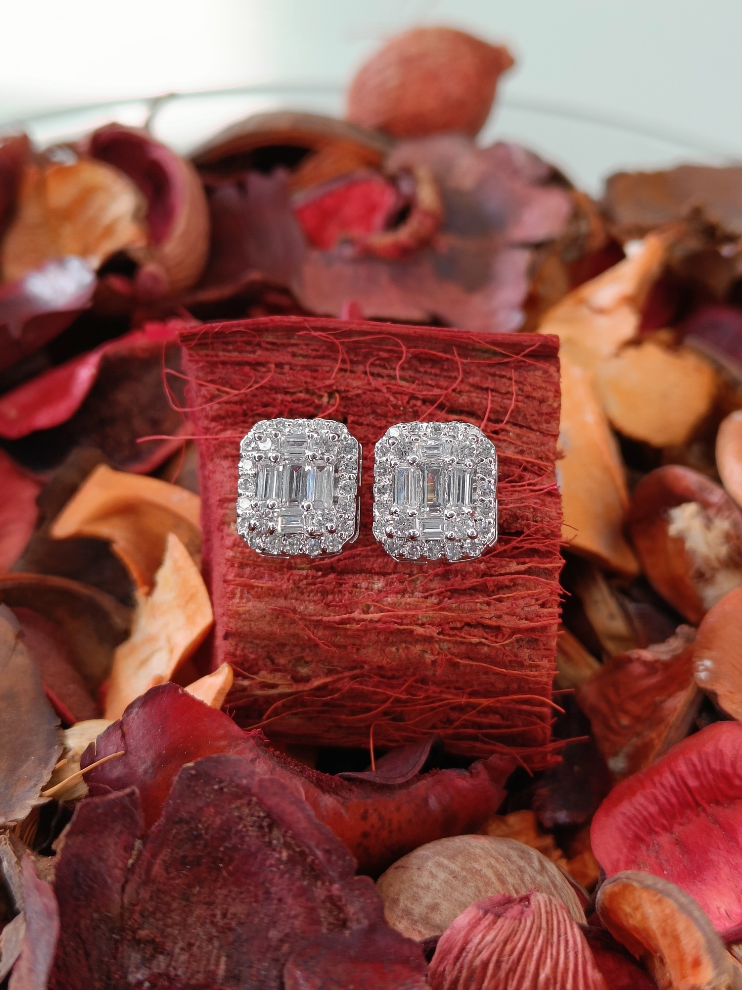 Emerald Stud Earring