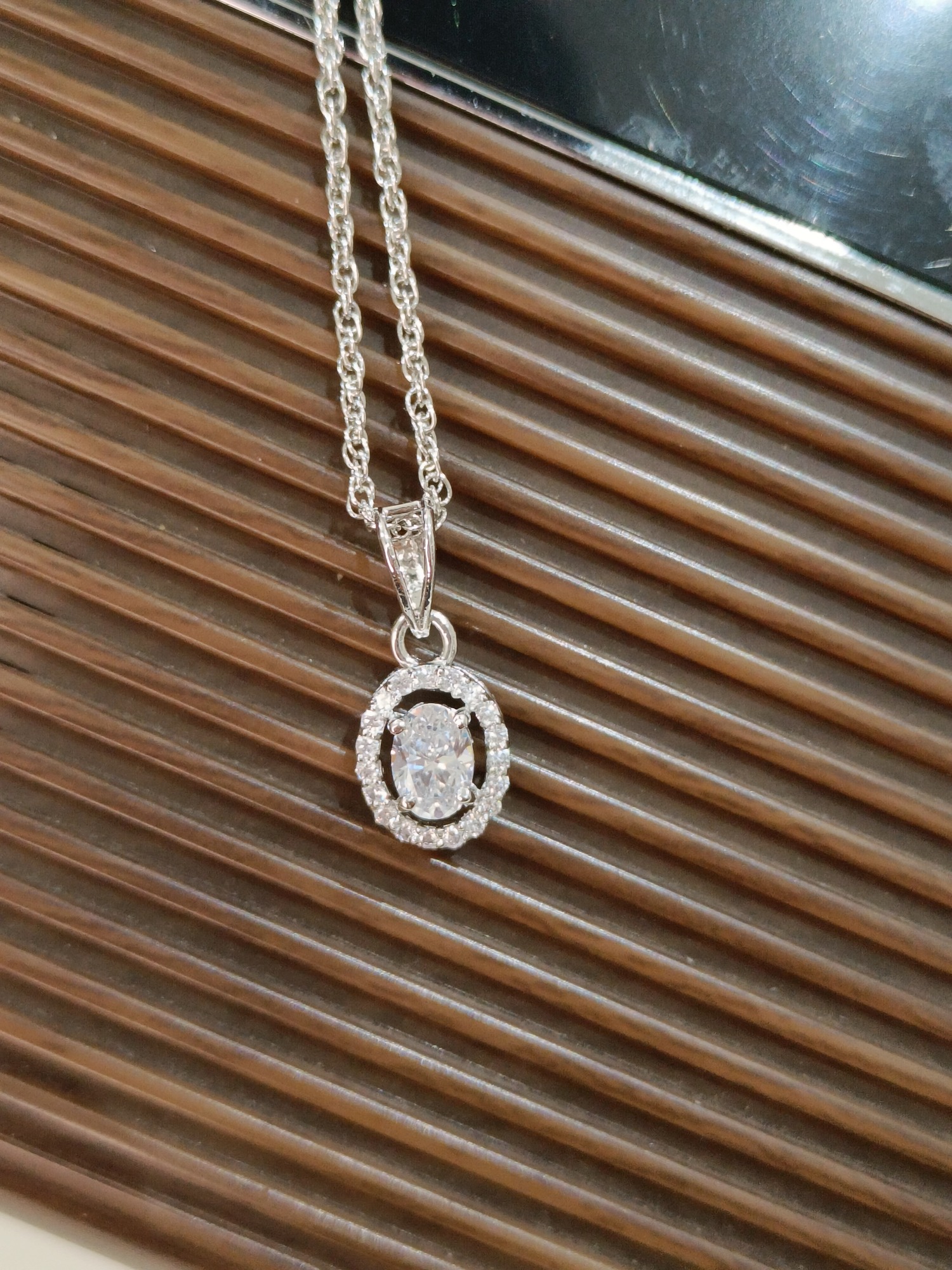 Oval Halo Pendant - 3