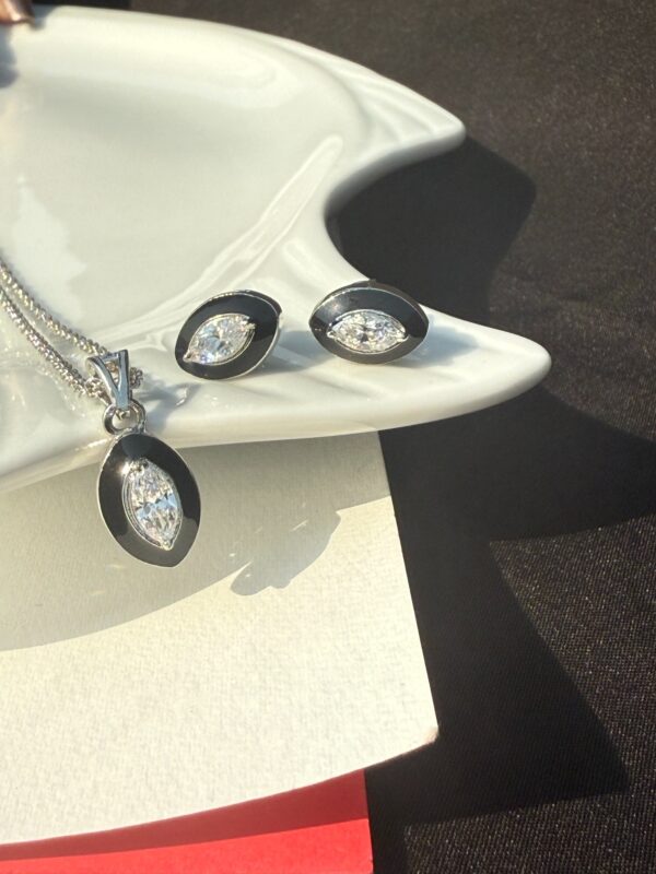 Black Enamel Jewelry Set
