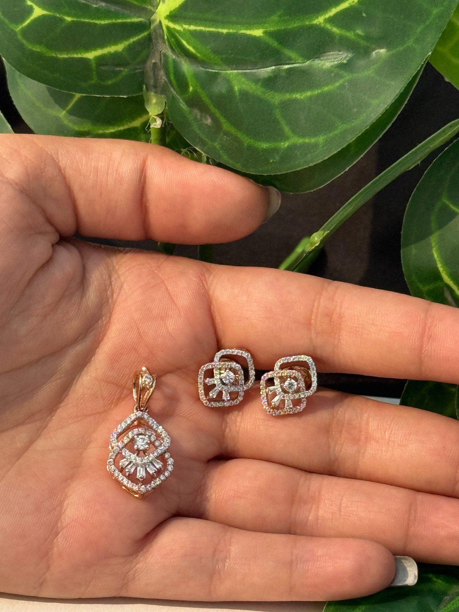 Gold Tone Geometric Jewelry Set