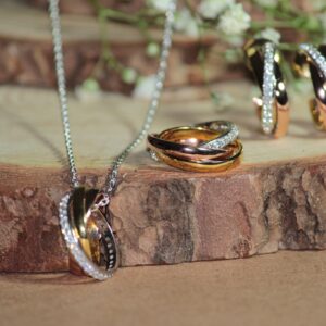 TRI COLOUR PENDANT, EARRING & RING