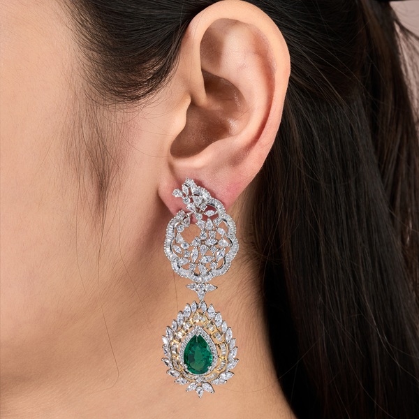 Elegant Emerald CZ Earrings in 925 Silver - 1 Elegant Emerald CZ Earrings in 925 Silver - 1